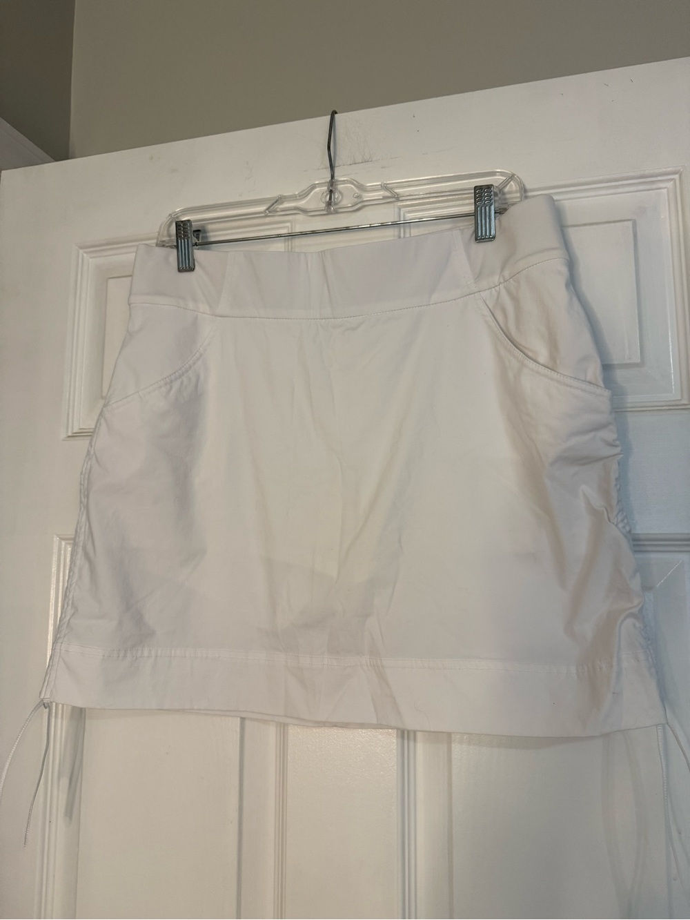 Columbia White Athletic Skort Ruched